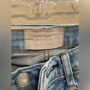 Everland The Cheeky Jean in light blue colour (high-rise)